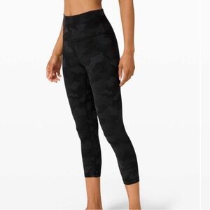 Lululemon Align Camo crop size 4